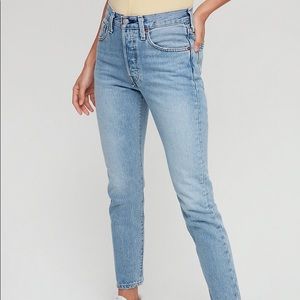 Aritzia Levi’s 501 Filiforme Jeans Vintage Style Size 25 with Tags